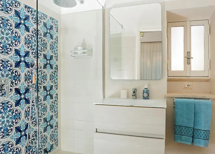 Caprita Nocleg ze śniadaniem 4*